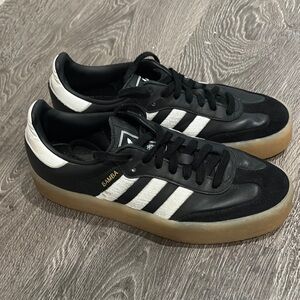 Adidas Black and White Sneakers Classic Design Sambae womens sneaker